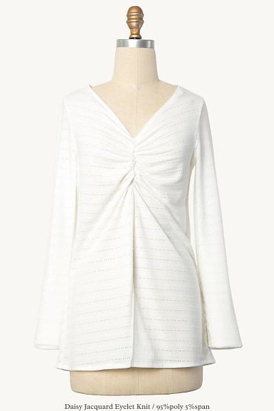 PT11639 DAISY JACQUARD EYELET TOP
